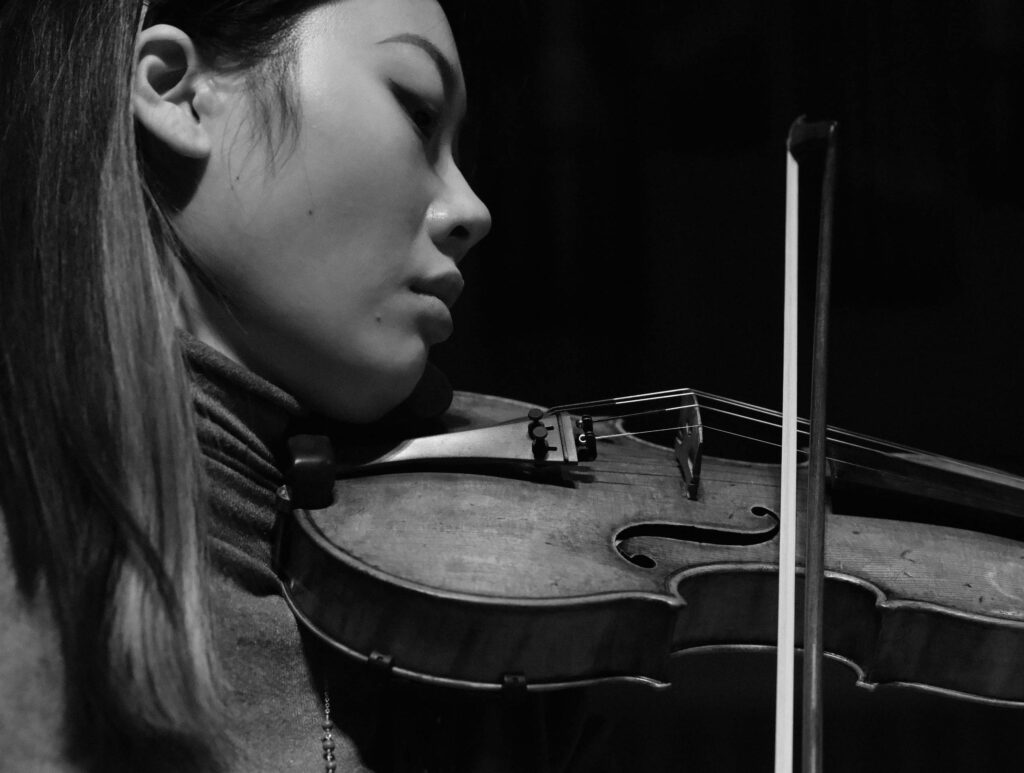 Ziqing Kuang 邝子晴